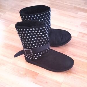 Koolaburra Talia Studded Boots in Black size us 9 women's